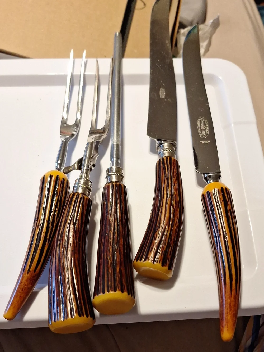 Vintage Carving Set with Faux Antler Handles - Brown & Yellow
